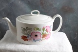 Vintage Wedgwood MEADOW SWEET R4528 Floral Teapot
