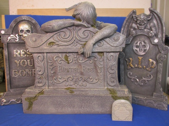 4 New Orleans Gothic Style Yard Art  Memorials “Eternal Rest” , “Rest Your Bones”, “RIP”