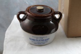 2009 RWCS Red Wing Collector's Society Stoneware Bean Pot with Box