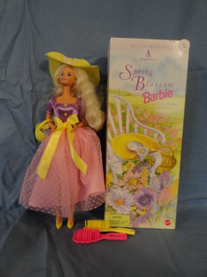 Spring Blossom Barbie - Mattel 15201 - An Avon Exclusive - In original box