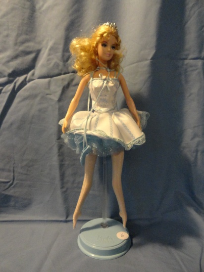 Snowflake from The Nutcracker Barbie - Mattel 25642 - w/ Stand