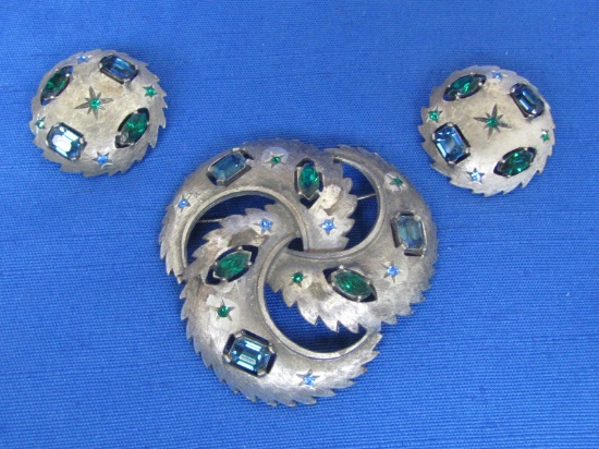 Vintage Pin /Brooch & Clip-on Earring Set – Unsigned – Silvertone w Blue & Green Rhinestones