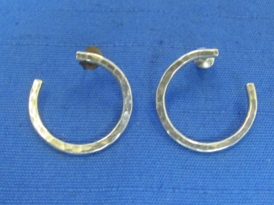 Sterling Silver Hoop Earrings w Slight Hammered Look – 7/8” - 4.0 grams