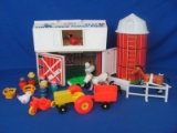 Vintage 1967 Fisher Price Play Family Farm - #915 – As shown