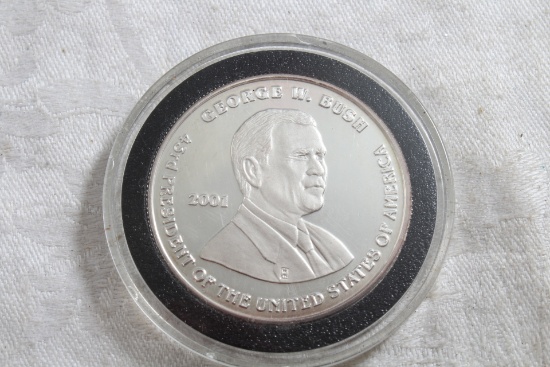 2001 George W. Bush / Albert Gore One Ounce .999 Silver Coin