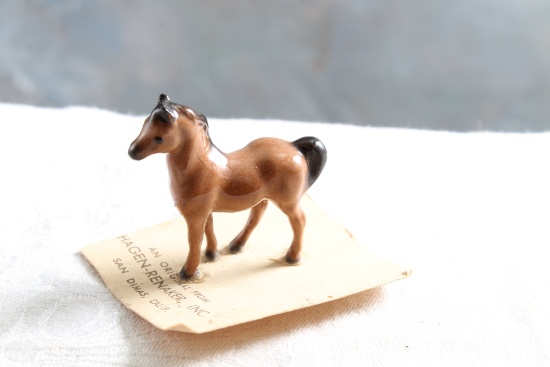 Vintage Hagen Renaker Porcelain Horse on Original Card Measures 1 1/2" Tall