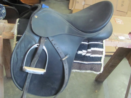 Wintec 18” Black Leather Saddle w/stirrups – (see lot 13 for pad)