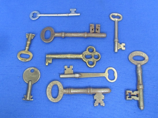 Lot of Vintage Skeleton Keys – Longest is 3 3/4”