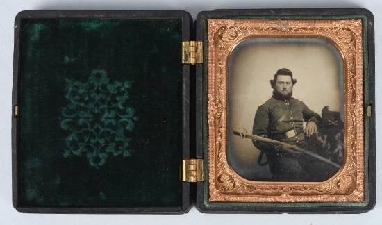 CIVIL WAR 1/6TH PLATE AMBROTYPE ARMED CAVALRY MAN