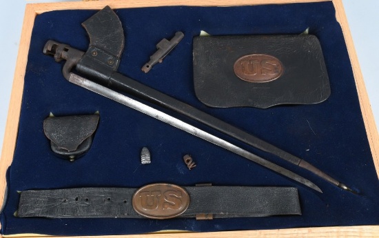 CIVIL WAR CARTRIDGE & CAP BOX BAYONET BELT W/PLATE