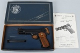 SMITH & WESSON 52-2, .38 PISTOL, BOXED