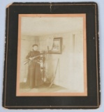 1899 ANNIE OAKLEY CABINET CARD w MULTIPLE WEAPONS