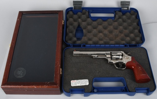 SMITH & WESSON MODEL 29-10 .44 MAGNUM, ENGRAVED