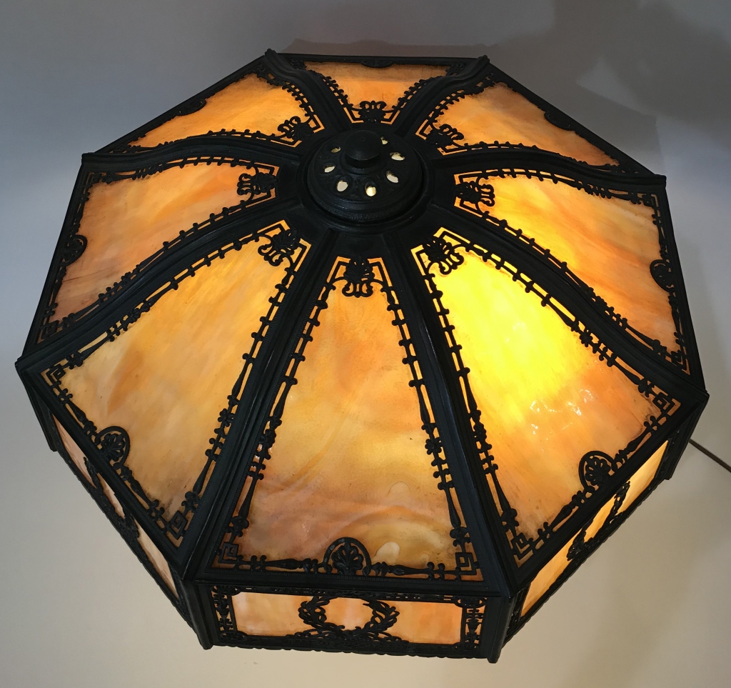 Wilkinson Carmel Slag Glass Table Lamp Art Antiques
