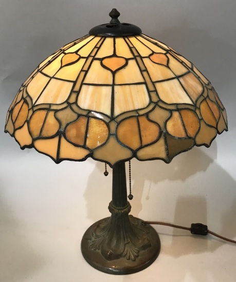 DUFFNER STAINED LEADED GLASS TABLE LAMP