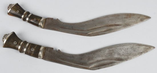 PAIR OF EARLY 20th C NEPALESE GURKHA KUKRI KNIVES