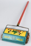 WDE MICKEY MOUSE FLOOR SWEEPER