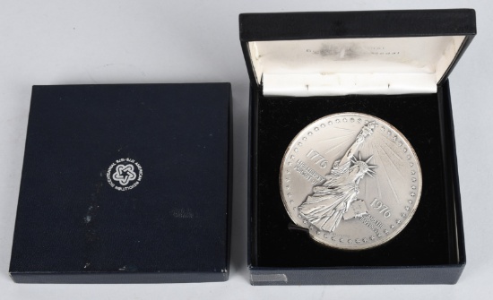 BICENTENNIAL 1776-1976 SILVER LIBERTY MEDAL