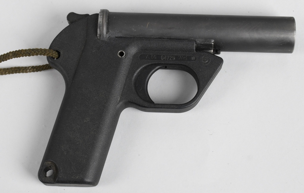 HECKLER & KOCH P2A1 FLARE GUN WITH CASE | Firearms & Military Artifacts  Military Artifacts | Online Auctions | Proxibid