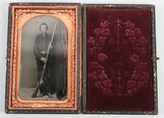 DOUBLE ARMED CIVIL WAR TINTYPE CASED RIFLE PISTOL