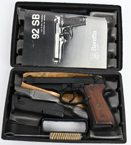 COMMERCIAL ITALIAN BERETTA MODEL 92F IN BOX