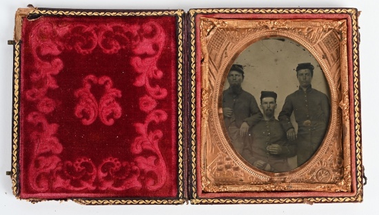 CIVIL WAR 1/6 TINTYPE 3 UNION SOLDIERS w/ CASE