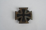 WWII NAZI GERMAN IRON CROSS SCREWBACK WW2