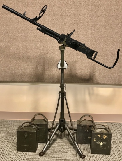WWII BREDA MODEL 37 DISPLAY MACHINE GUN W TRIPOD