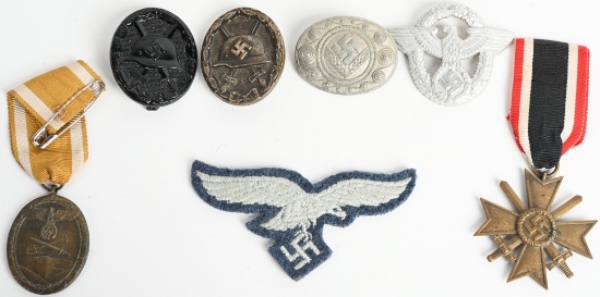 WWII NAZI GERMAN MEDAL LOT & INSIGNIA HEER LUFT