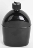 WWII US BLACK ENAMELED CANTEEN MINT REP 1942