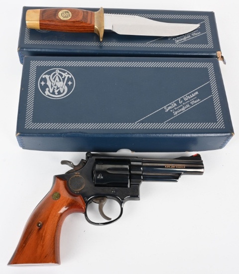 SMITH & WESSON MODEL 19 TEXAS RANGER COMM, SET