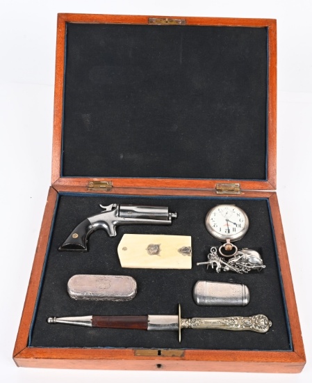 BACON STYLE REVOLVER MENS DRESSING SET