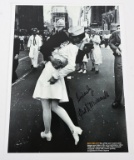 WWII SIGNED PHOTO SAILOR KISSING NURSE V-J DAY WW2