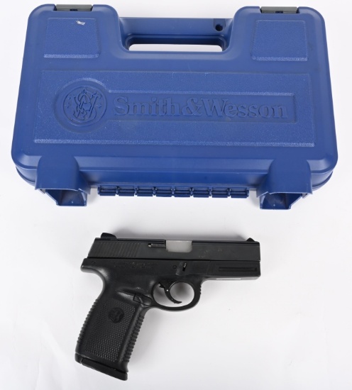 BOXED S&W MODEL SW40VE SEMI AUTO PISTOL