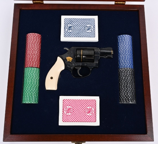 CASED S&W "TEXAS HOLD'EM" S&W MODEL 36-10