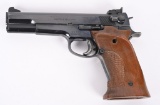 SMITH & WESSON MODEL 52 SEMI AUTOMATIC PISTOL