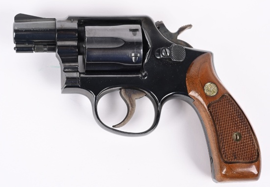SHORT BARREL S&W MODEL 10-5 REVOLVER