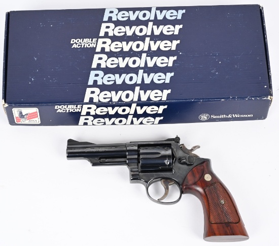 SMITH & WESSON MODEL 19-3 DOUBLE ACTION REVOLVER