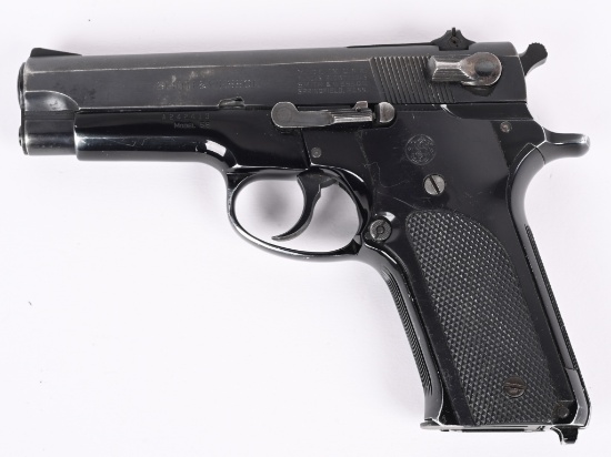 SMITH & WESSON MODEL 59 SEMI AUTOMATIC PISTOL
