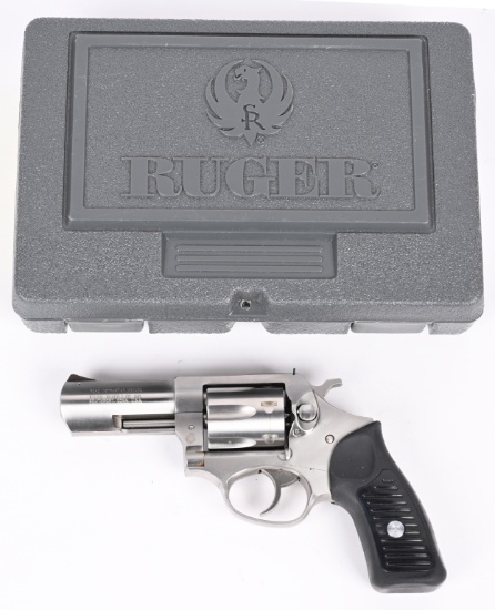 RUGER SP101 REVOLVER WITH CASE 32 H&R MAG
