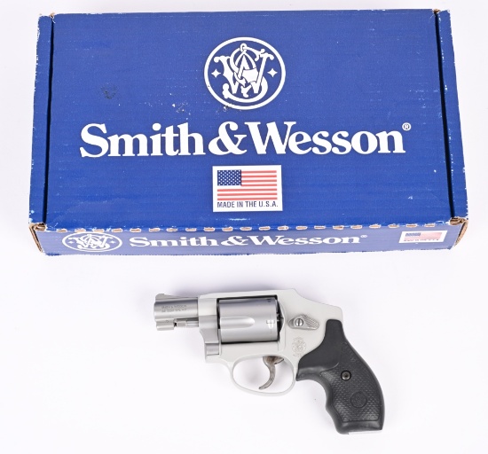 SMITH & WESSON 642-1 DA REVOLVER WITH BOX