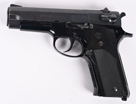 SMITH & WESSON MODEL 59 SEMI AUTOMATIC PISTOL