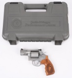 SMITH & WESSON PERFORMANCE CENTER 686-6