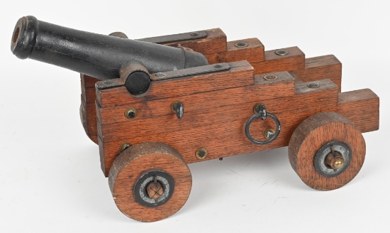 ANTIQUE SMALL NAVAL GUNPOWDER CANNON
