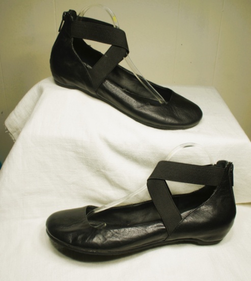Keneth Cole Leather Ballet Flats Black sz 8.5m