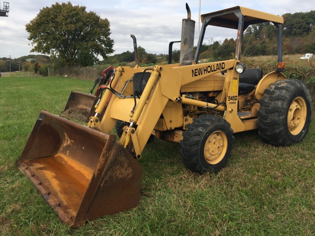 NEW HOLLAND 545D FORD