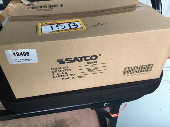 BOX OF SATCO BULBS LED 11W