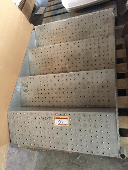 ALUMINUM STEPS
