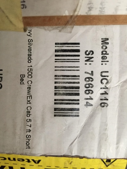SE 2014 CHEVY SILVERADOCREW/EXT 1500 5.7 BED COVER