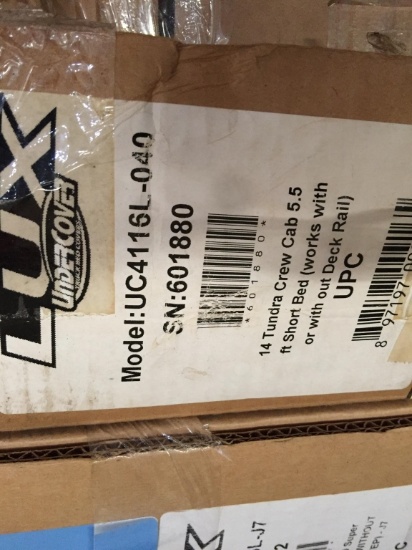 LUX 2014 TUNDRA CREW CAB 5.5 BED COVER